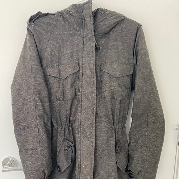 Aritzia Community Parka - Picture 1 of 5